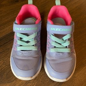 Sketchers shoes for toddler girl
